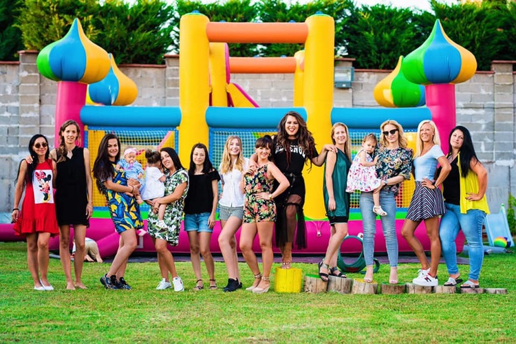 Castillo hinchable montado en una fiesta infantil en Gran Canaria